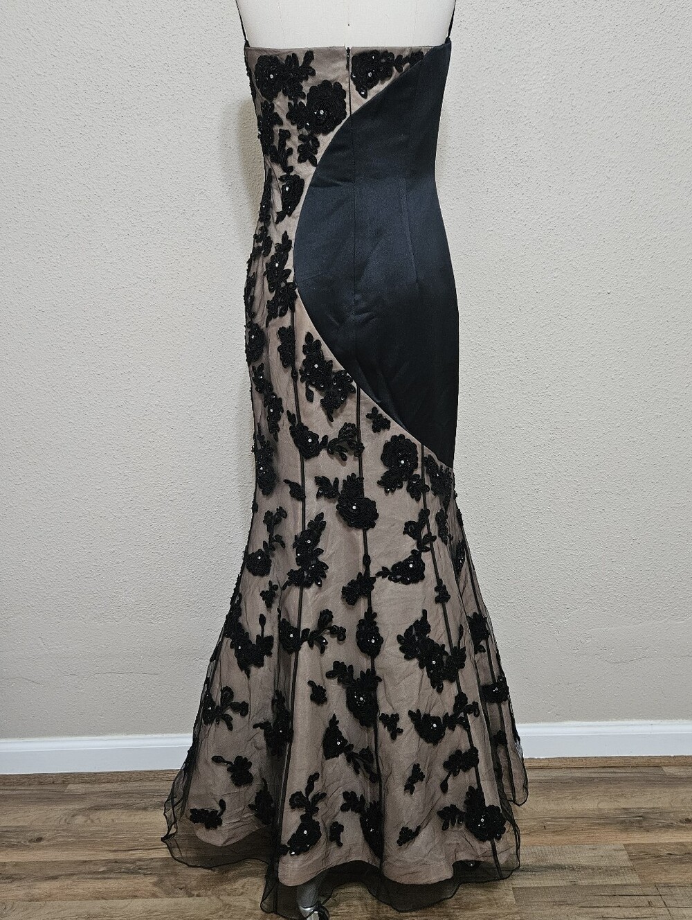 Cache Black Strapless Sequin Floral Mesh Mermaid Evening Gown Dress 8 - Picture 4 of 16